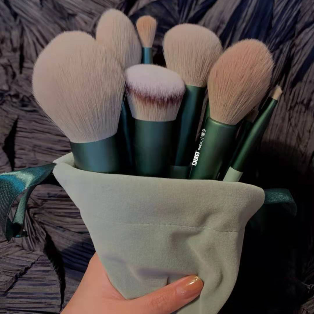 13-Piece Pro Makeup Brush Set – Full Face Kit